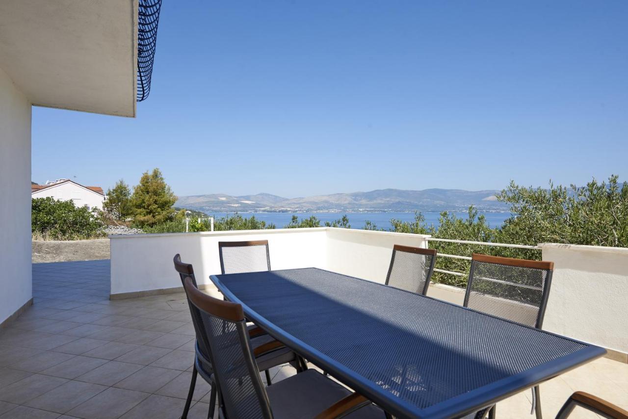 Apartments By The Sea Slatine, Ciovo - 15504 Экстерьер фото